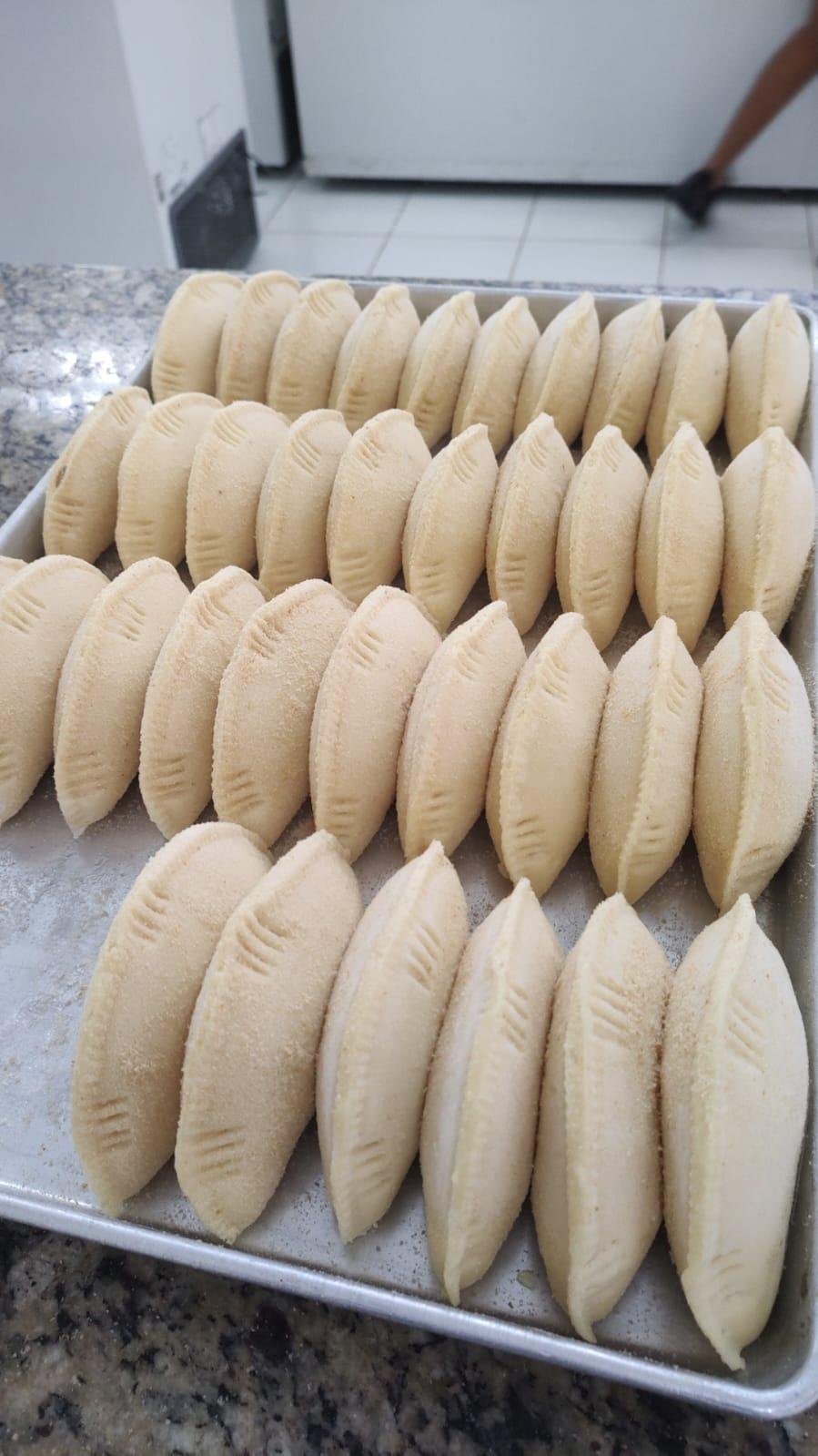 PASTEL FRANGO C QUEIJO (embalagem c 10 unid)